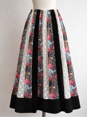 VINTAGE Chessa Davis Floral, Lace, Velvet Maxi Skirt Style 926